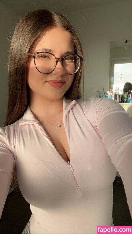 Lilousecret pornstar naked pic