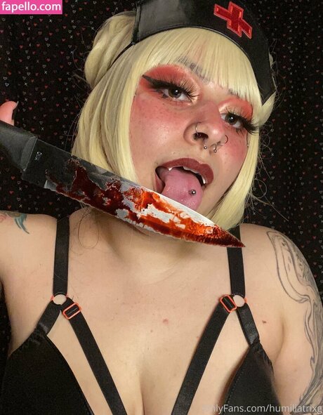 Humiliatrixg model free photos