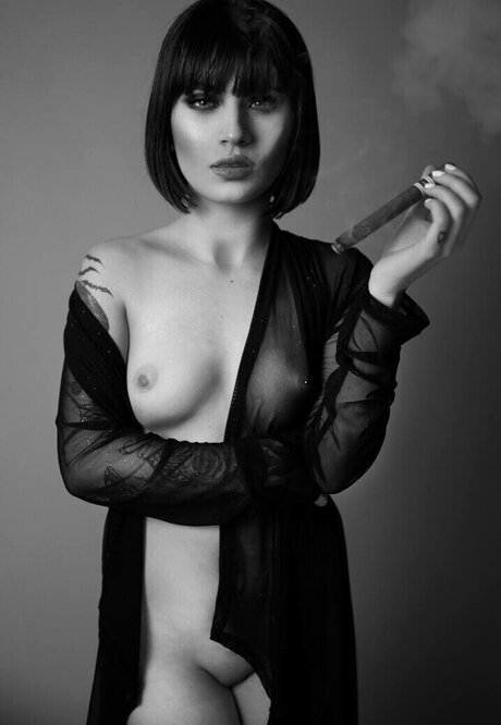 Pamela Cascante naked pornstar picture