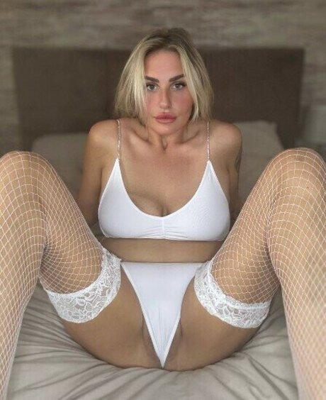 toxiccuteblonde25 star xxx archive