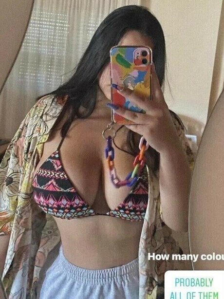 Zeneia s ASMR hot model gallery