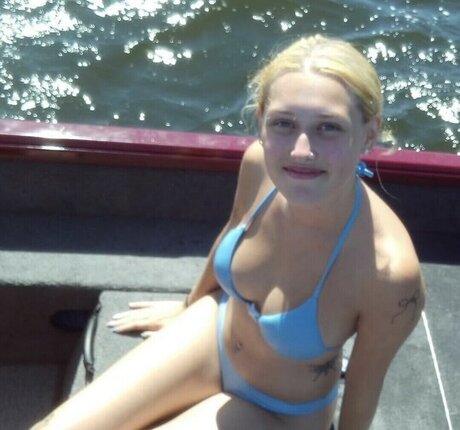 meat bucket nudes model photos