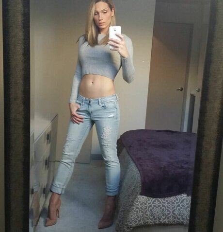 Kayla Autumn Ward hot model img