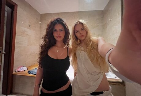 lindgrenrosie model pornographic pictures