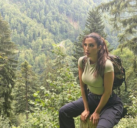 Ziyartist pornographic model img