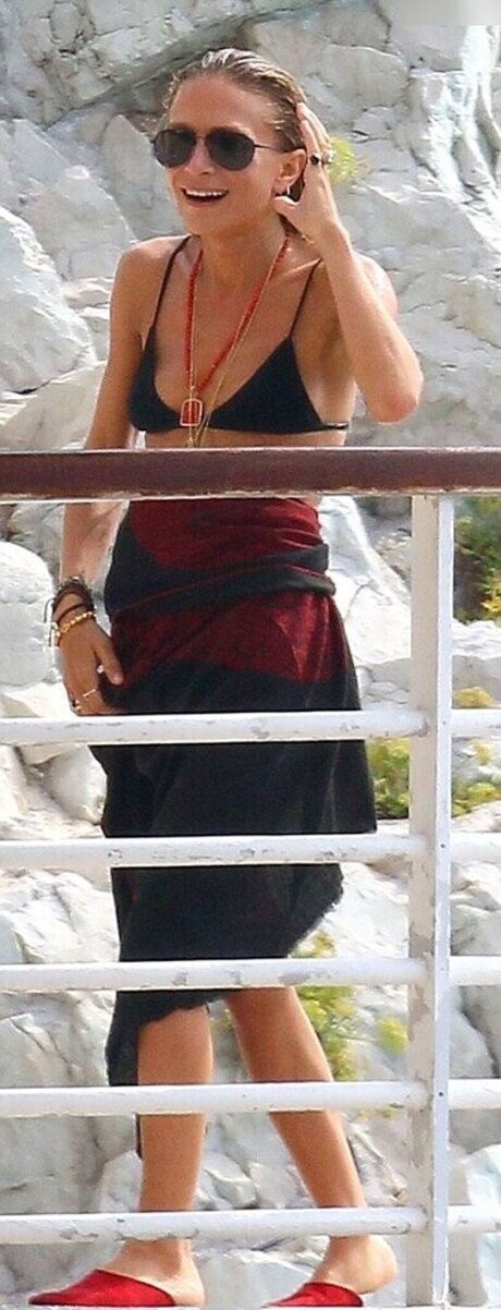 Olsen Twins pretty star pic