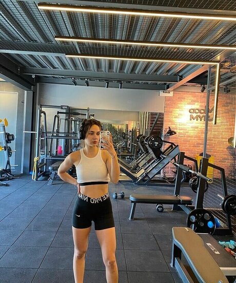 zeynepsedefaydemir star erotic pic