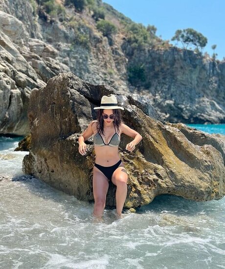 zeynepsedefaydemir pornstar free image