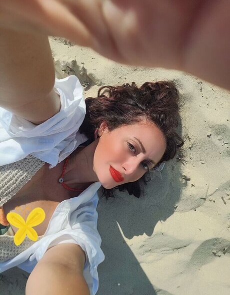 Menna Tayseer nudes star galleries