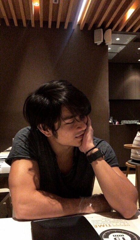 Zac Mat Nahar star adult photo