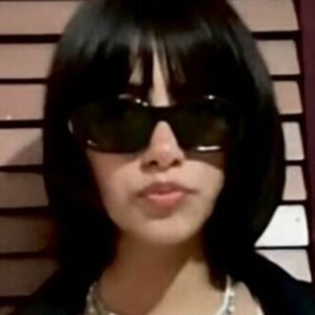 Yuriana Canelita model hot images