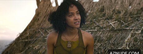 Lou Llobell star nudes image