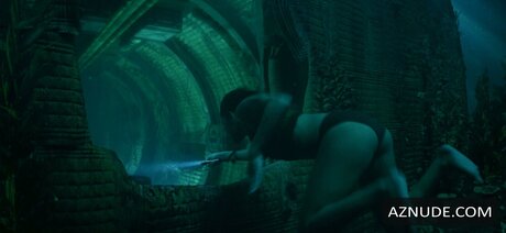 Lou Llobell model nudes photo