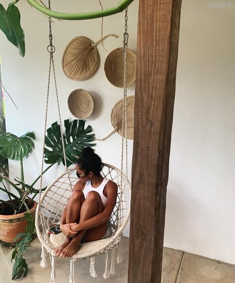 Lou Llobell model porn img