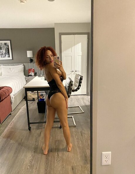 Tpnaomi beautiful actress gallery