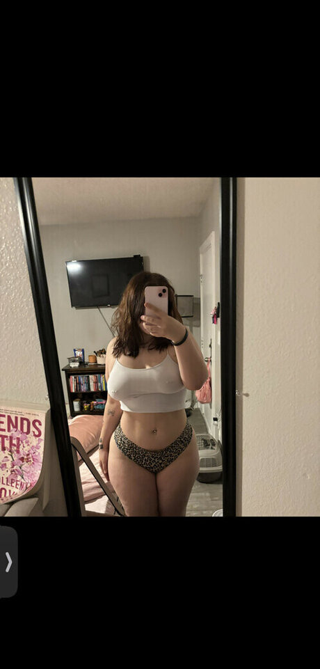 Isabel Pierce sexy pornstar photo