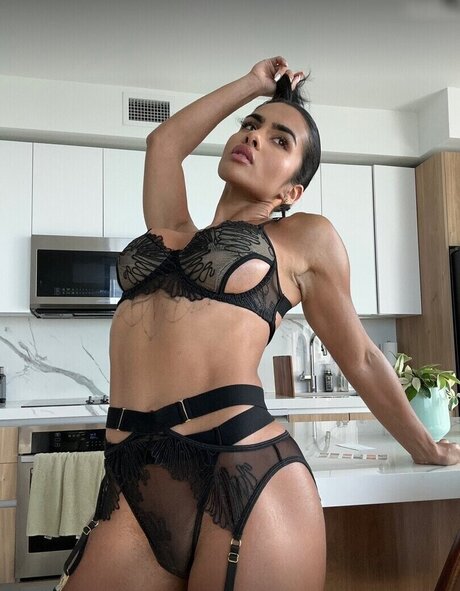 Priscilla Aqilla model high quality galleries