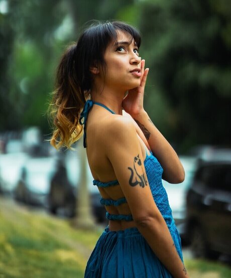 Salina Barajas art model picture