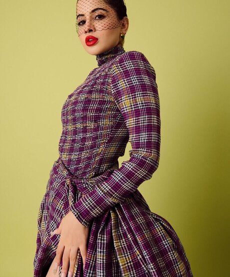 Urfi Javed star naked photo