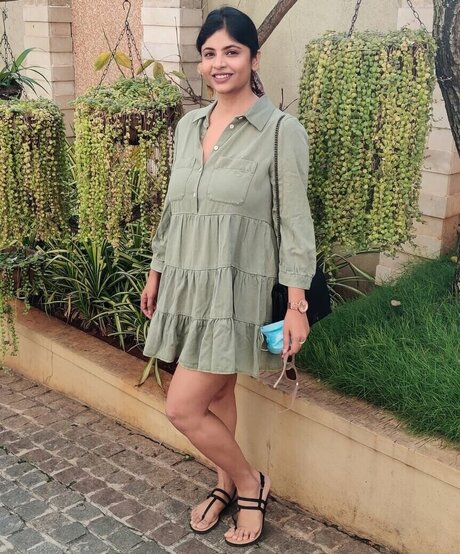 Tulika Snehil model pretty galleries