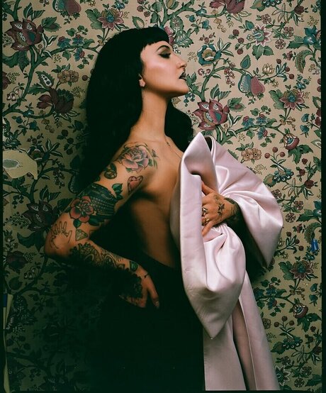 Julia Michaels pornstar beautiful picture