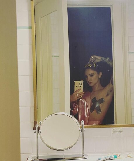 Julia Michaels model pretty photo