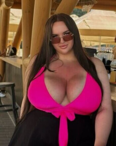 Sexi Sweet_ star exclusive picture