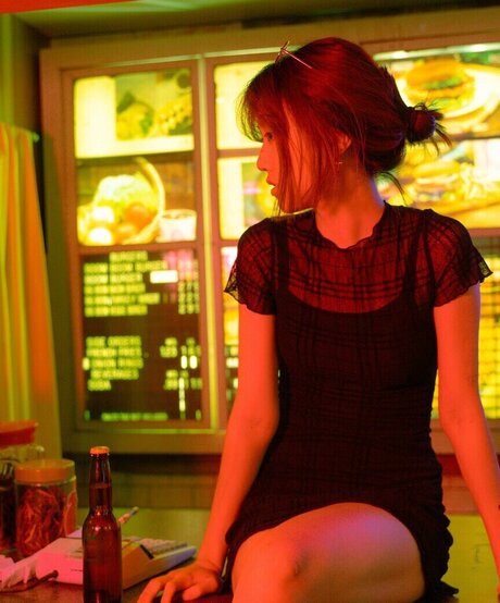 Lo3tus erotic model picture