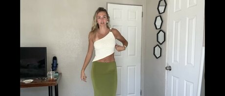 Beez ASMR hd model archive