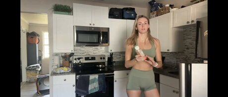 Beez ASMR nudes star photo