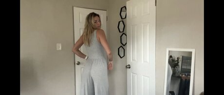 Beez ASMR beautiful star img