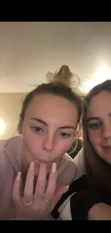 Beez ASMR Profile pic