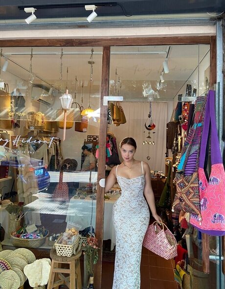 Alibaby131 model art images