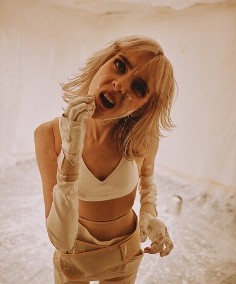 Sophie Powers high quality star pictures