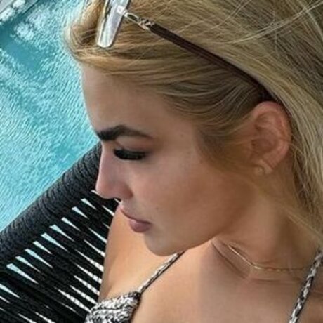 karendrodriguez nudes model pics