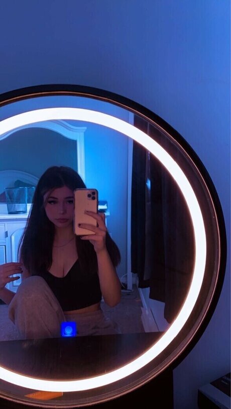 xoscarlettx model naked galleries