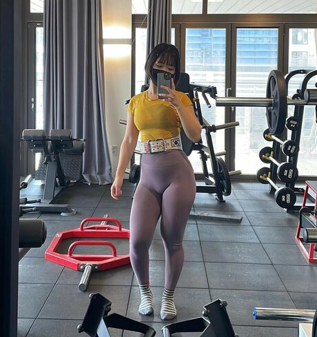 Hellini fit perfect model archive