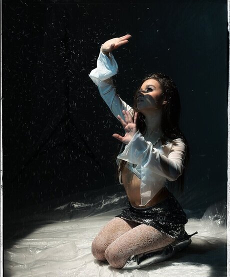 Leytink model pretty photos