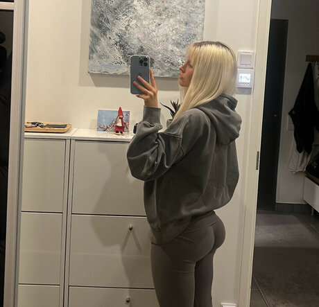 Annagretaaaa xxx actress pics