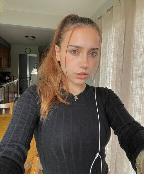 Claudzmo high quality model pics