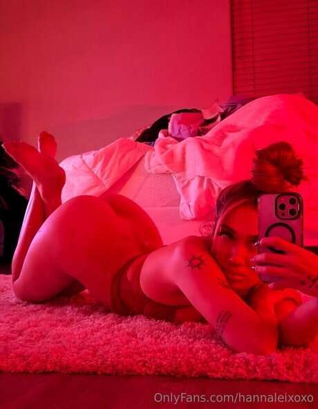 Hannaleixoxo model nice pics