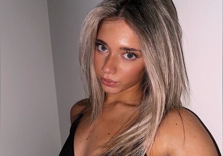 Katelyn Breann model pornographic photo