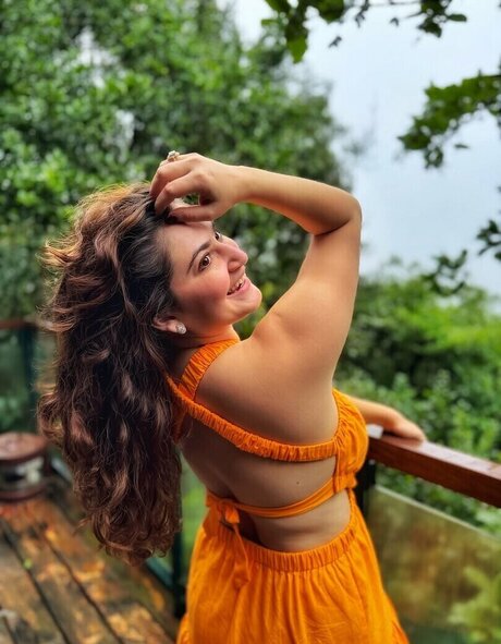 Shivaleeka Oberoi star pretty galleries