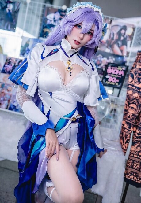 Plathong xxx star galleries