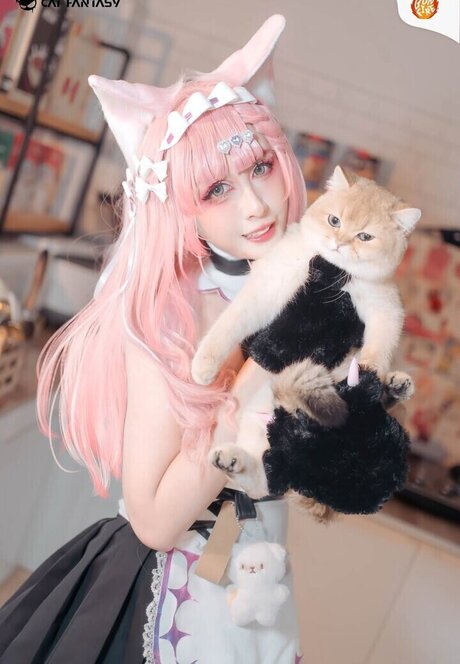 Plathong model xxx photo