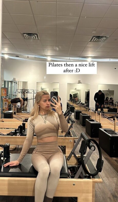 Alessandra Lucia nude star image