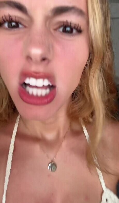 Lily Gottfried nude model pic