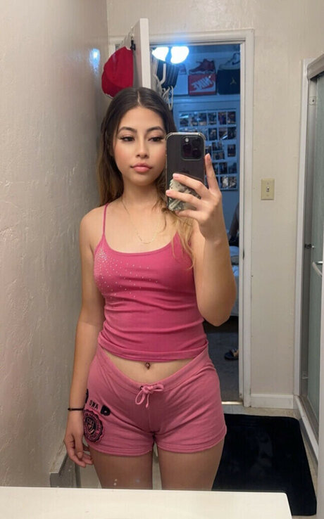 aleebby03 star sexy photo