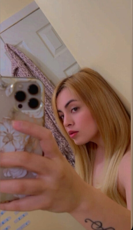 Rubi Slz sex star archive