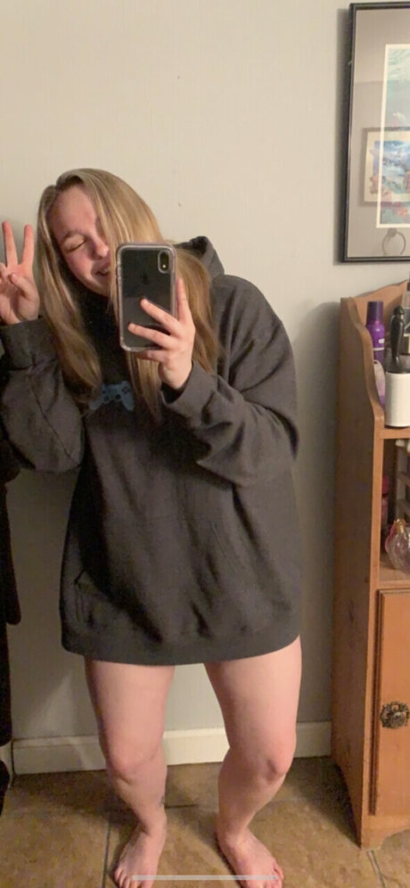 Alyssia D Haese star sexy photos